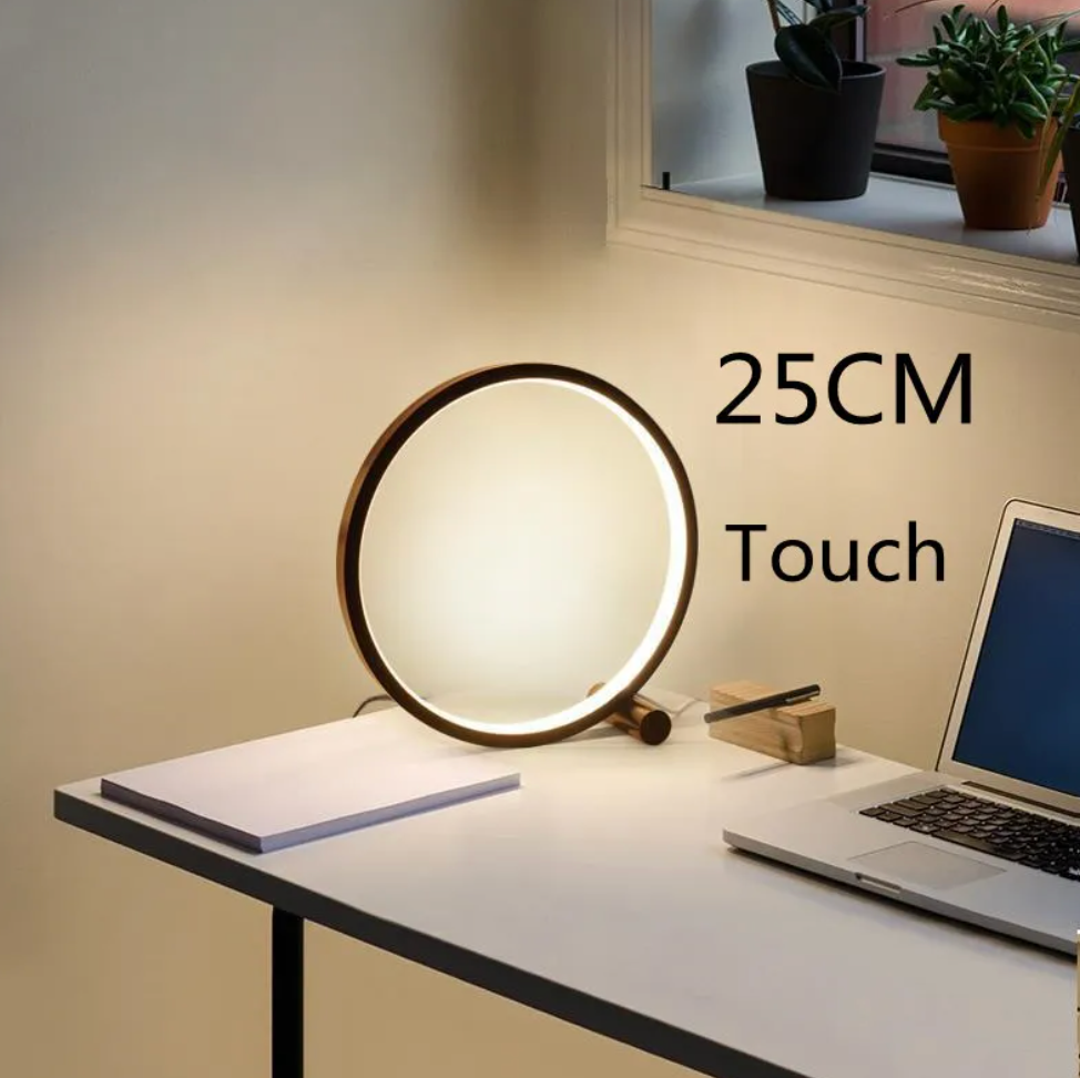 LightCircle - Minimalistische Tischlampe mit Touch- und Dimmfunktion